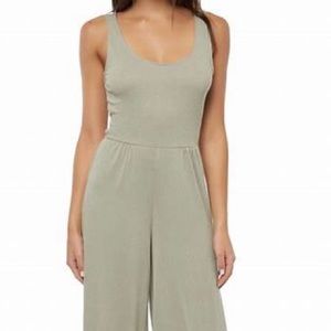 Nwt O’Neill Thera jumpsuit size M